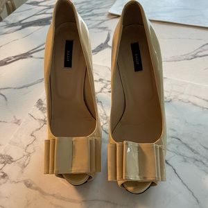Bally hidden platform peep toe bow high heel. Beautiful patent leather.